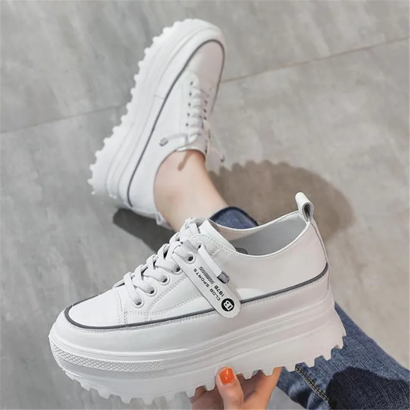 

Женские летние кроссовки из натуральной кожи, на танкетке 5 см