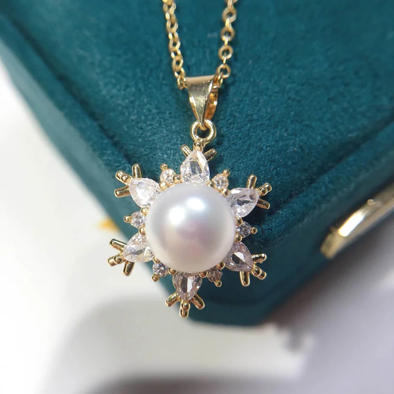 

Natural Freshwater Pearl Necklace Star Pendant Female Boutique Craft Zircon 18K Gold Plated Colorless New Style Banquet Gift