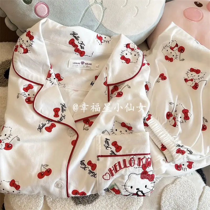 

Женский кардиган с длинным рукавом и длинными брюками