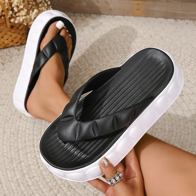 

Шлепанцы женские на массивной платформе, сандалии на танкетке на толстой подошве, Нескользящие пляжные тапочки с клипсой, лето 2023