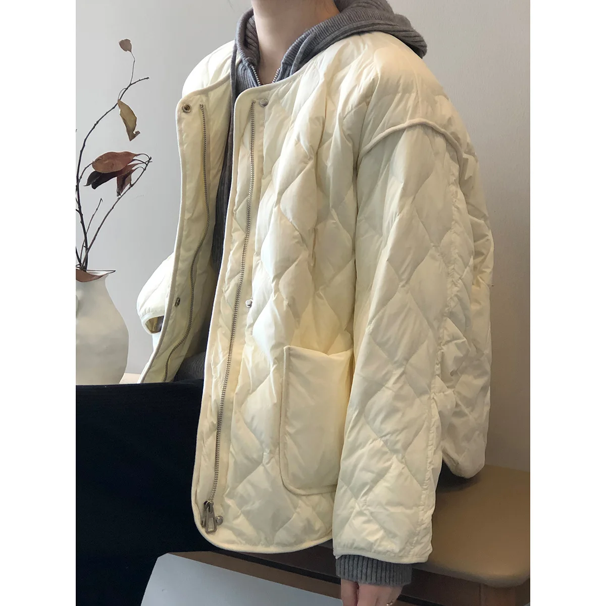 2022 Women;s Clothing White Duck Down Collarless Down Jacket Women 2022 Winter New Light Thin Ringer Short Warm Coat