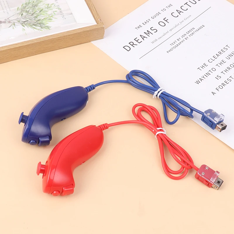 Проводной джойстик Nunchuck Wii U