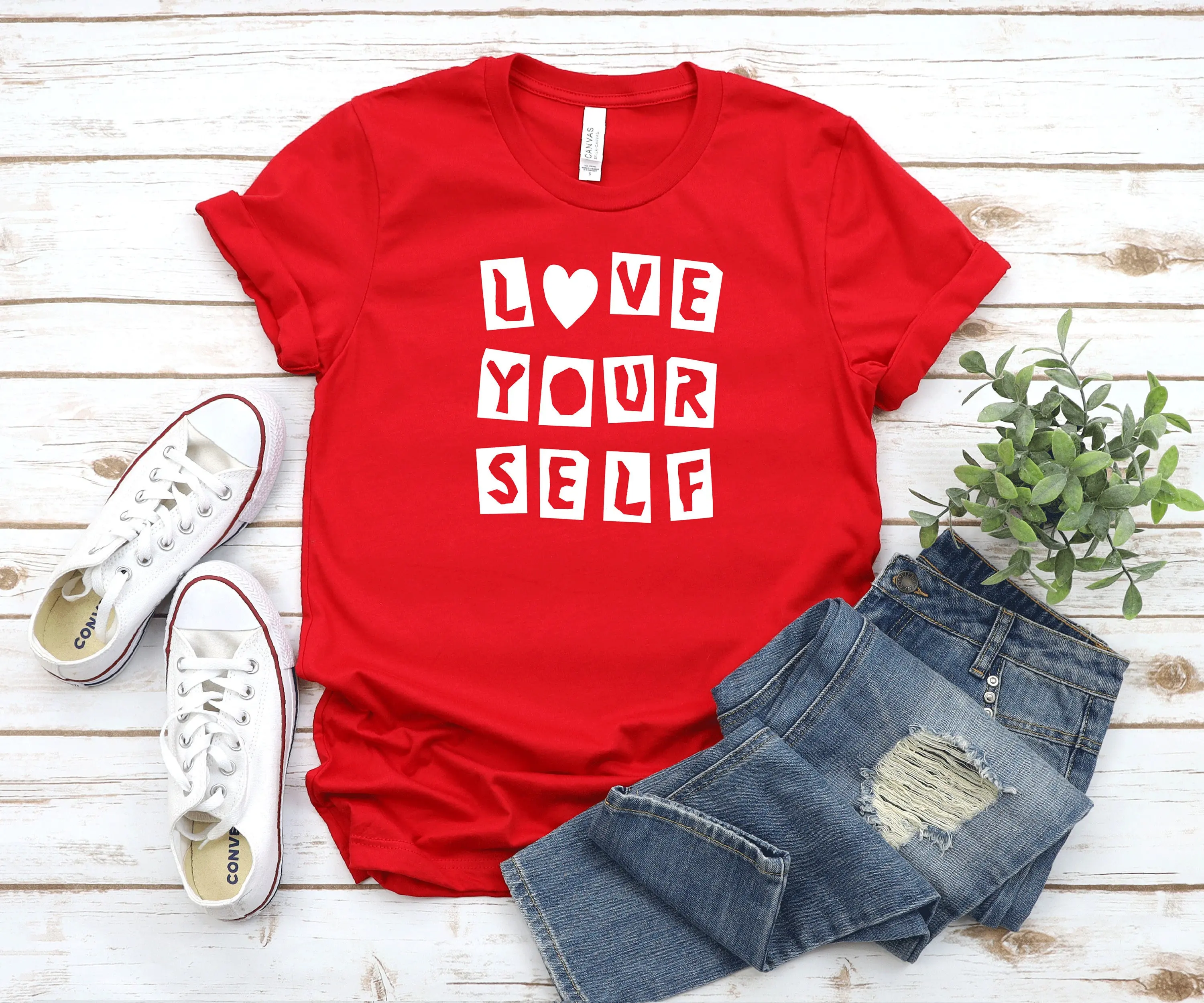 Надпись Love Yourself