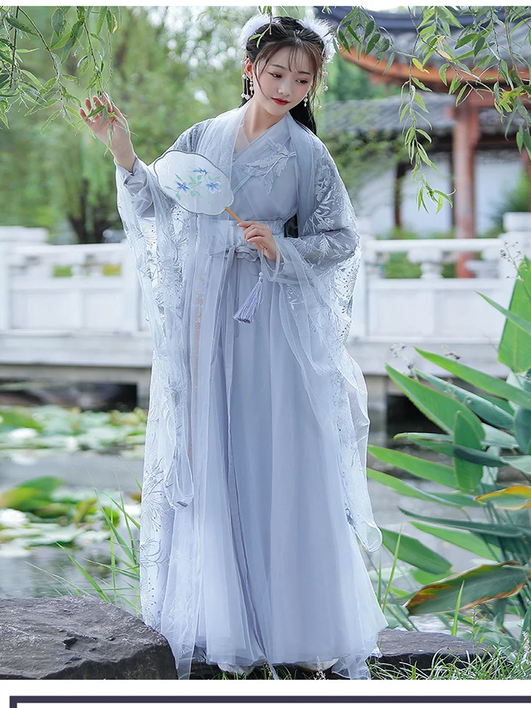 Рисунок 6 - Традиционное винтажное сказочное платье Hanfu