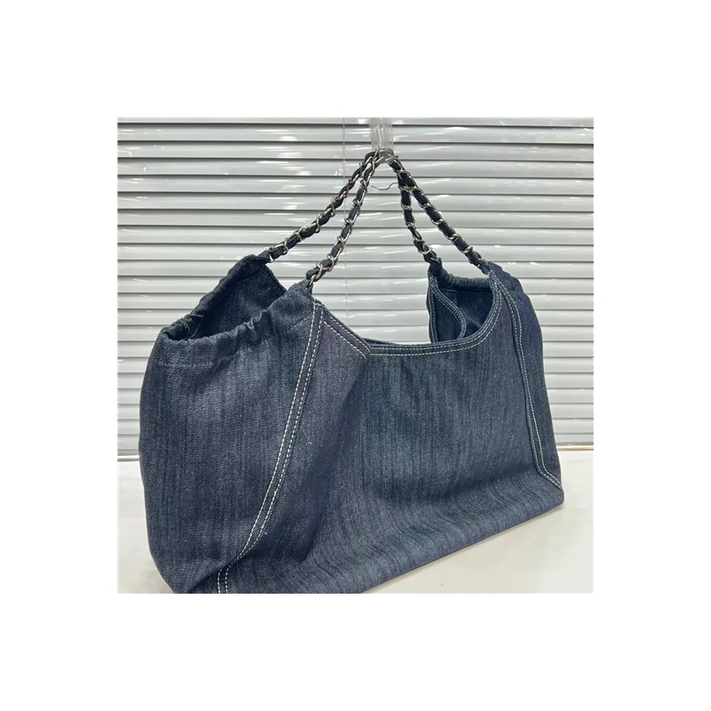 

High-end customized women's bags 2022 hot new denim large-capacity travel bag, simple and versatile