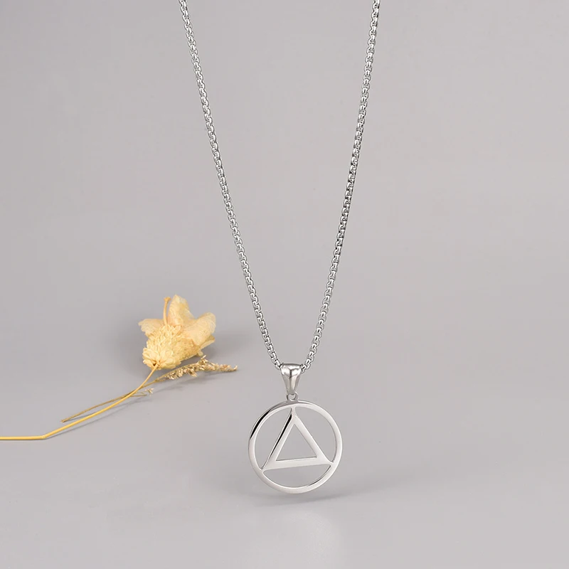 Ожерелье круглое из титановой стали с подвеской геометрической формы в стиле
