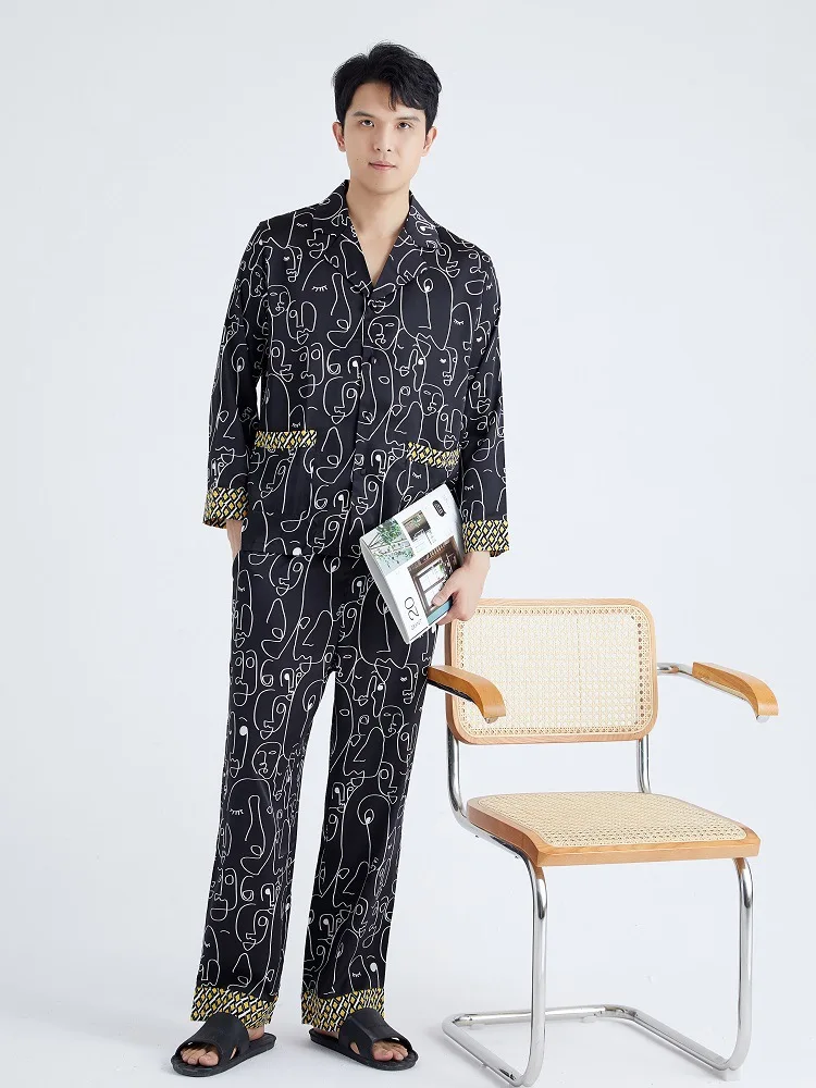 Рисунок 5 - Пижама Мужская шелковая с длинным рукавом