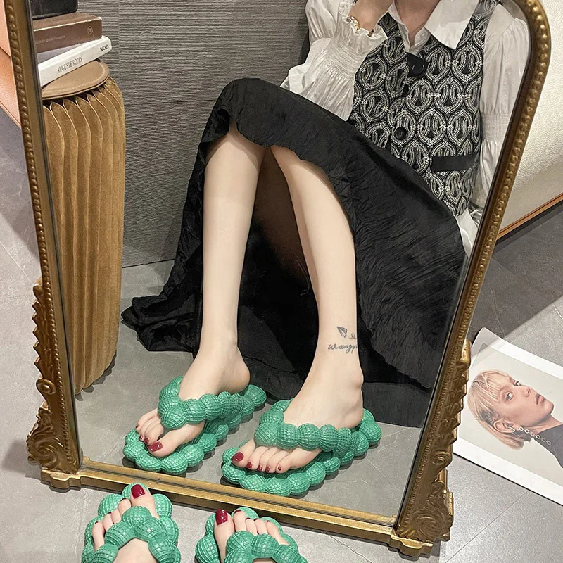 2023 New Summer Flip Flops Women Street Slippers Soft PVC Girls Peanut Massage Slides Slip-on Ladies Fashion Bubble Sandals