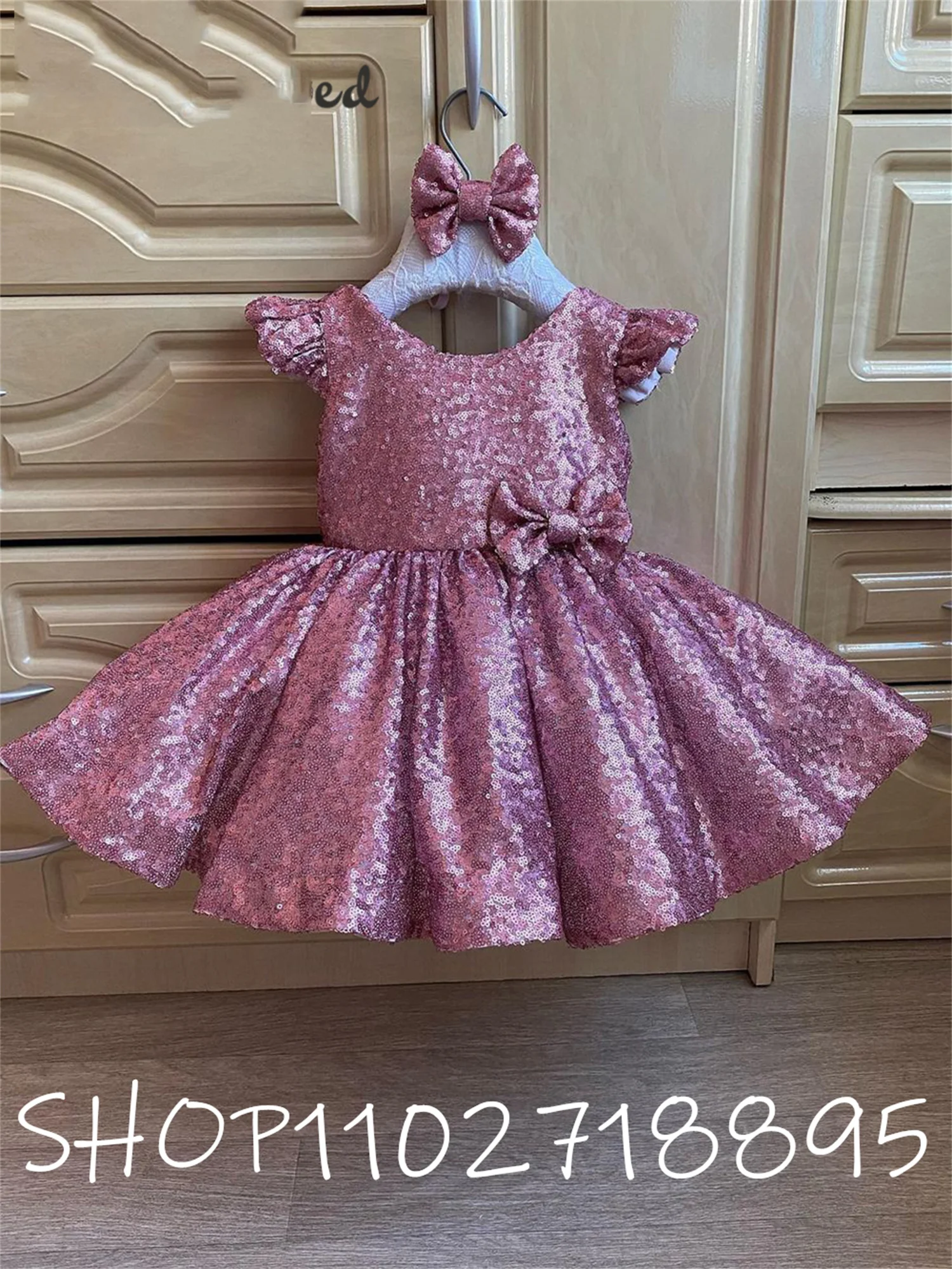 

Glitter Ball Gown Girl Party Dresses Illusion Sleeves Puffy Layers Girl Birthday Dress Girl Christmas Party robe de princesse