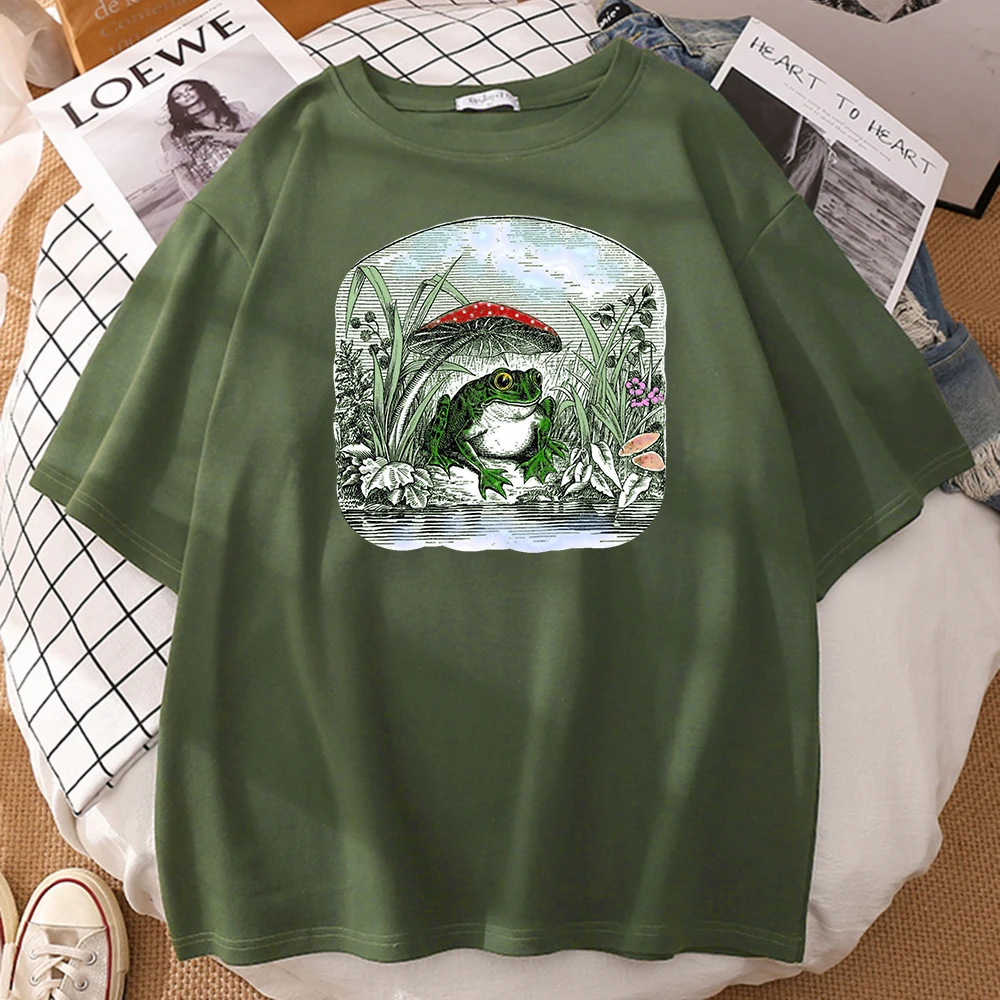 

Винтажная хлопчатобумажная футболка в эстетическом стиле с принтом лягушки и грибов, удобные крутые топы с круглым вырезом и коротким рука...