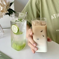 Стеклянные стаканы