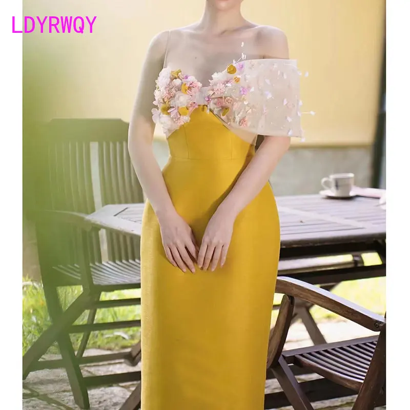 

2023 Summer New Strap 3D Flower One Line Neck Solid Color Dress