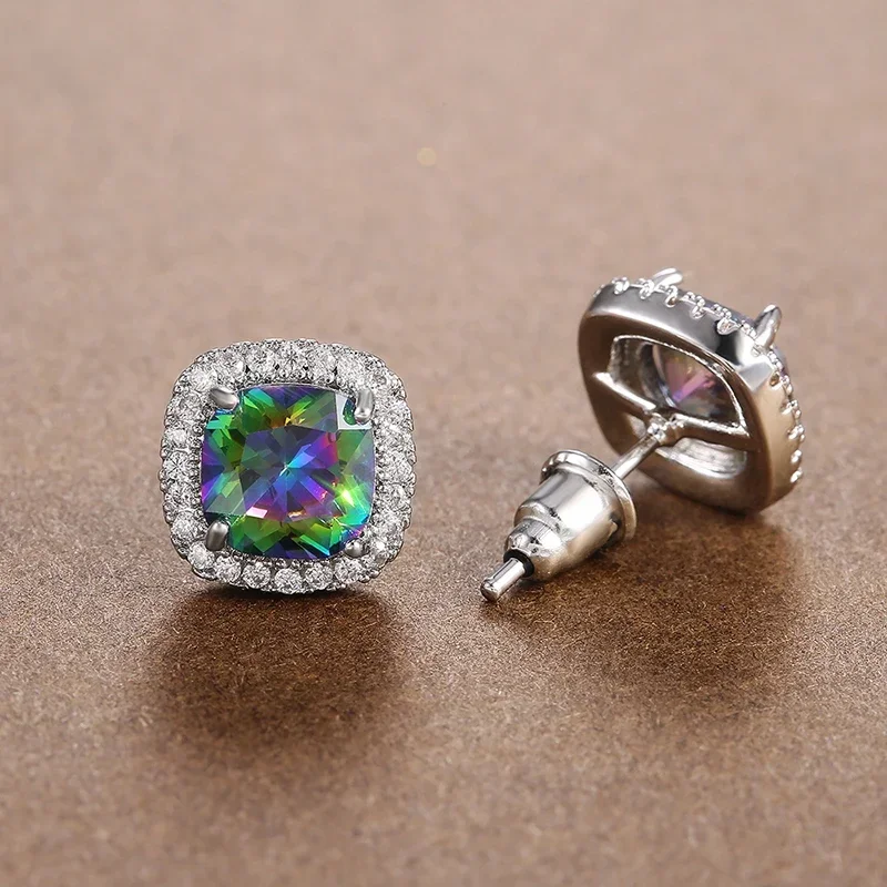 Роскошные женские серьги-гвоздики с фианитами серебряного цвета модные