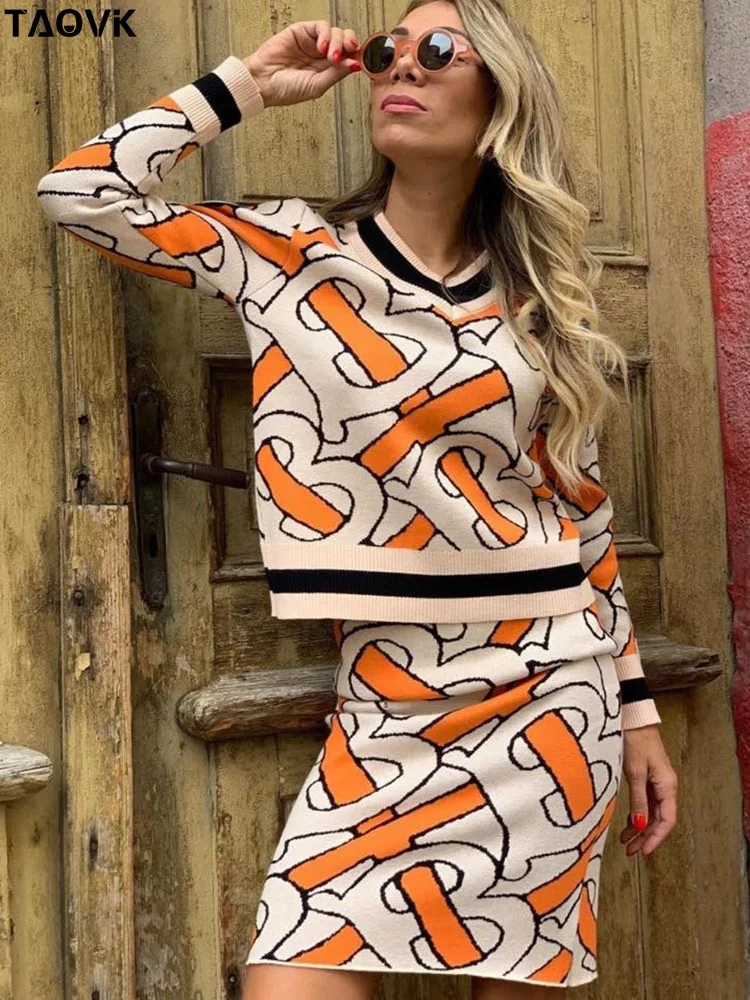 

TAOVK Women Sweaters Skirts Two Pieces Sets Contrast Spliced V-neck Geometric Pullovers + Slim Patchwork Mini Skirts Knit Suits