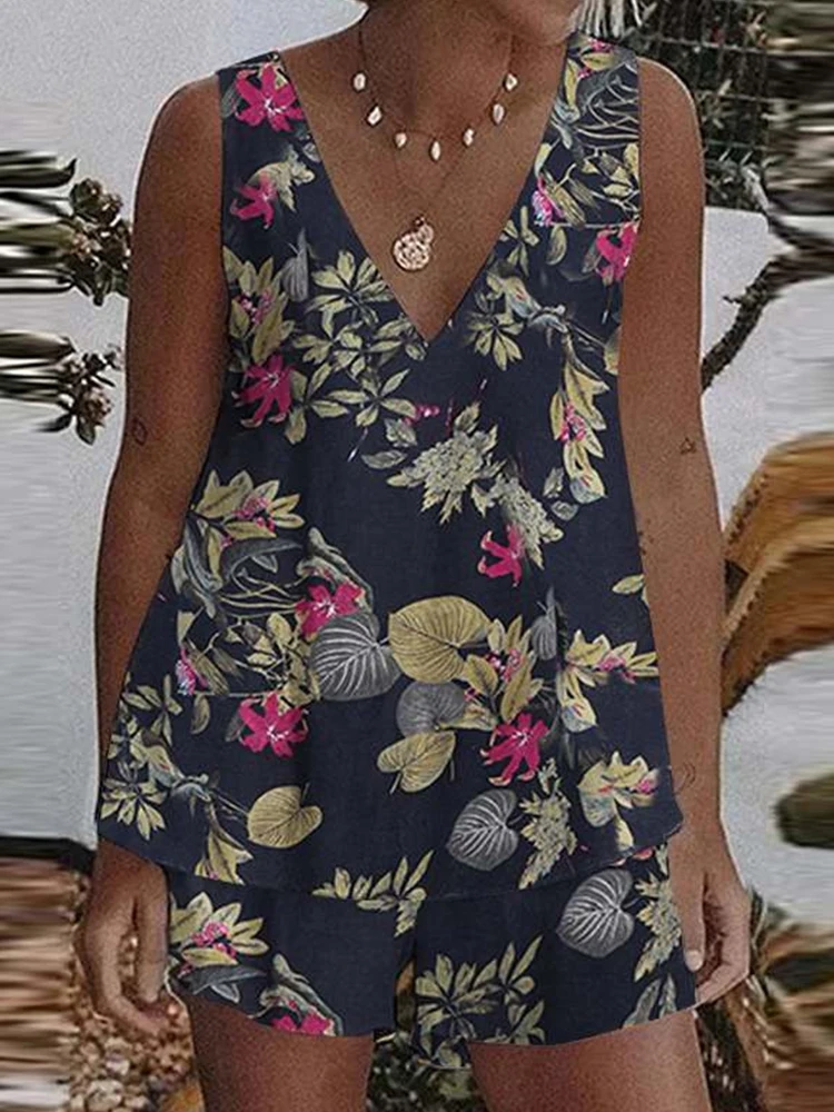 

Women Casual V-Neck Sleeveless Homewear Outfits Vintage Floral Print Tank Top And Shorts Suit Summer Elegant Loose Two Piece Set