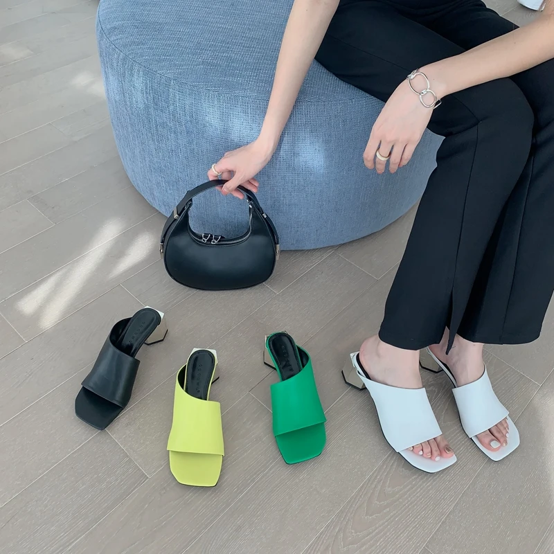 2022 Summer Womens Mid-Heel Sandals Fashion Solid Color All-Match Shoes Korean Slip-On Womens Non-Slip Casual Outing