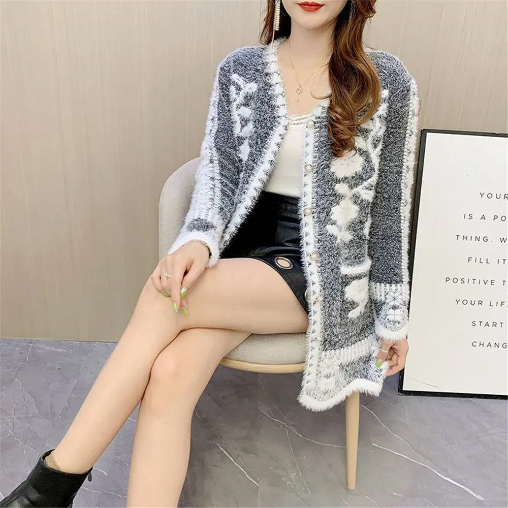 

Sweater Women's Cardigan Sweater Female Buttons 2022 Winter Slim Cardigan Imitation New Sexy Mid-length Jacket Mink Knitted Tops