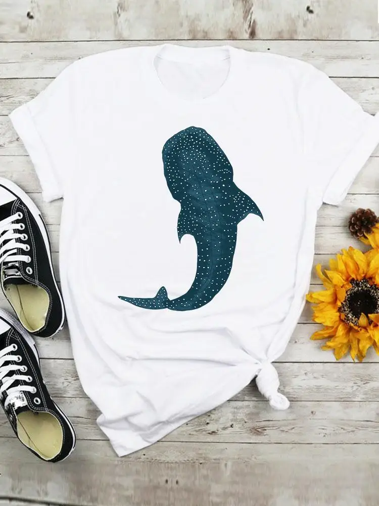 Женская футболка с принтом кошачьего лица и коротким рукавом |