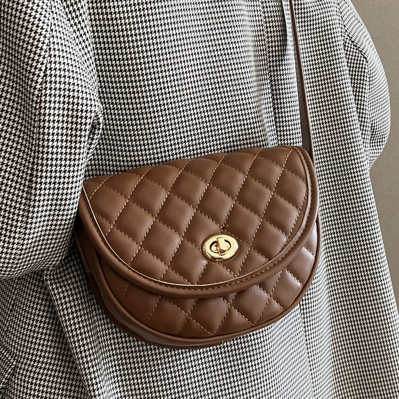 

This year's popular women's bag 2021 autumn and winter new fashion ins messenger bag high sense versatile Fashion Shoulder Bag