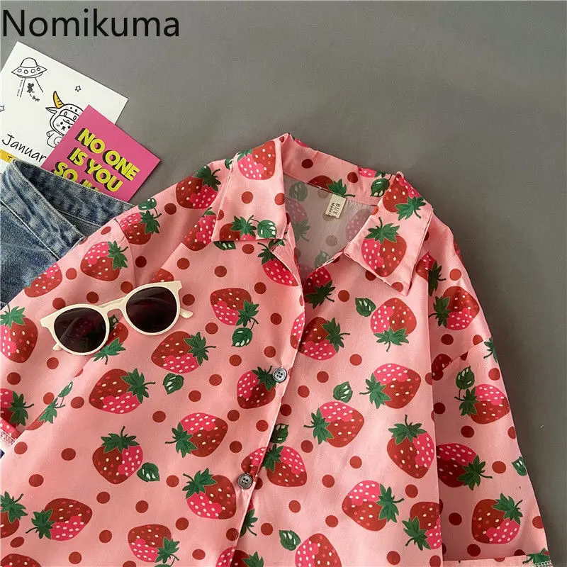 Женская летняя блузка с коротким рукавом и принтом клубники