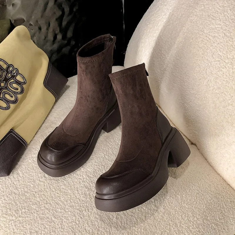 

Donna-in/женские растягивающиеся ботинки; Ботильоны на платформе; Осенние теплые носки без застежки с круглым носком; Замшевые эластичные ботинки на среднем квадратном каблуке