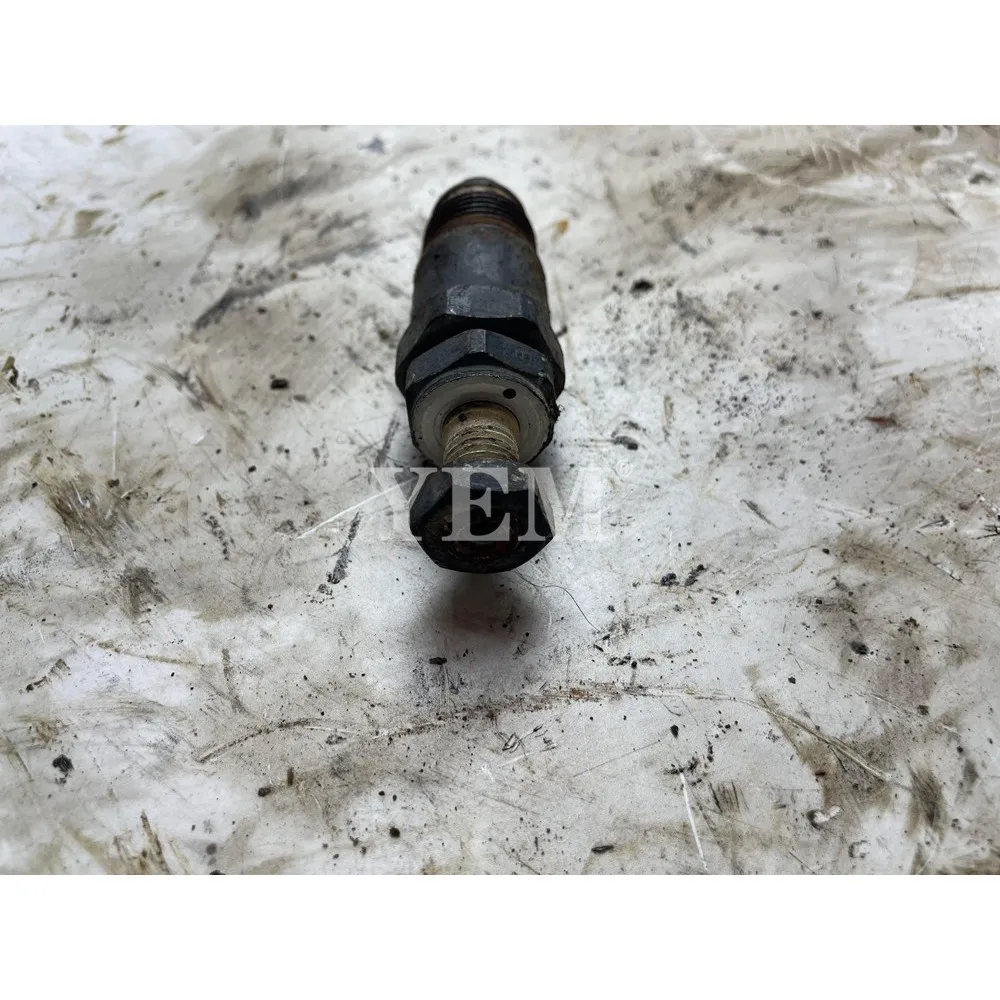 Запчасти для дизельных двигателей Kubota V1100 инжектор.