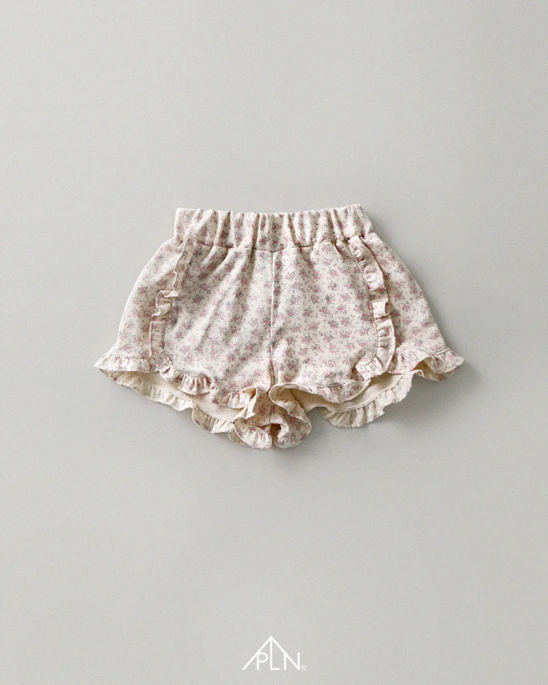 2023 Summer New Elastic Waist Auricularia Lace Casual Fragmented Short  Trouser woman  Sexy Slim Flower Women's Shorts