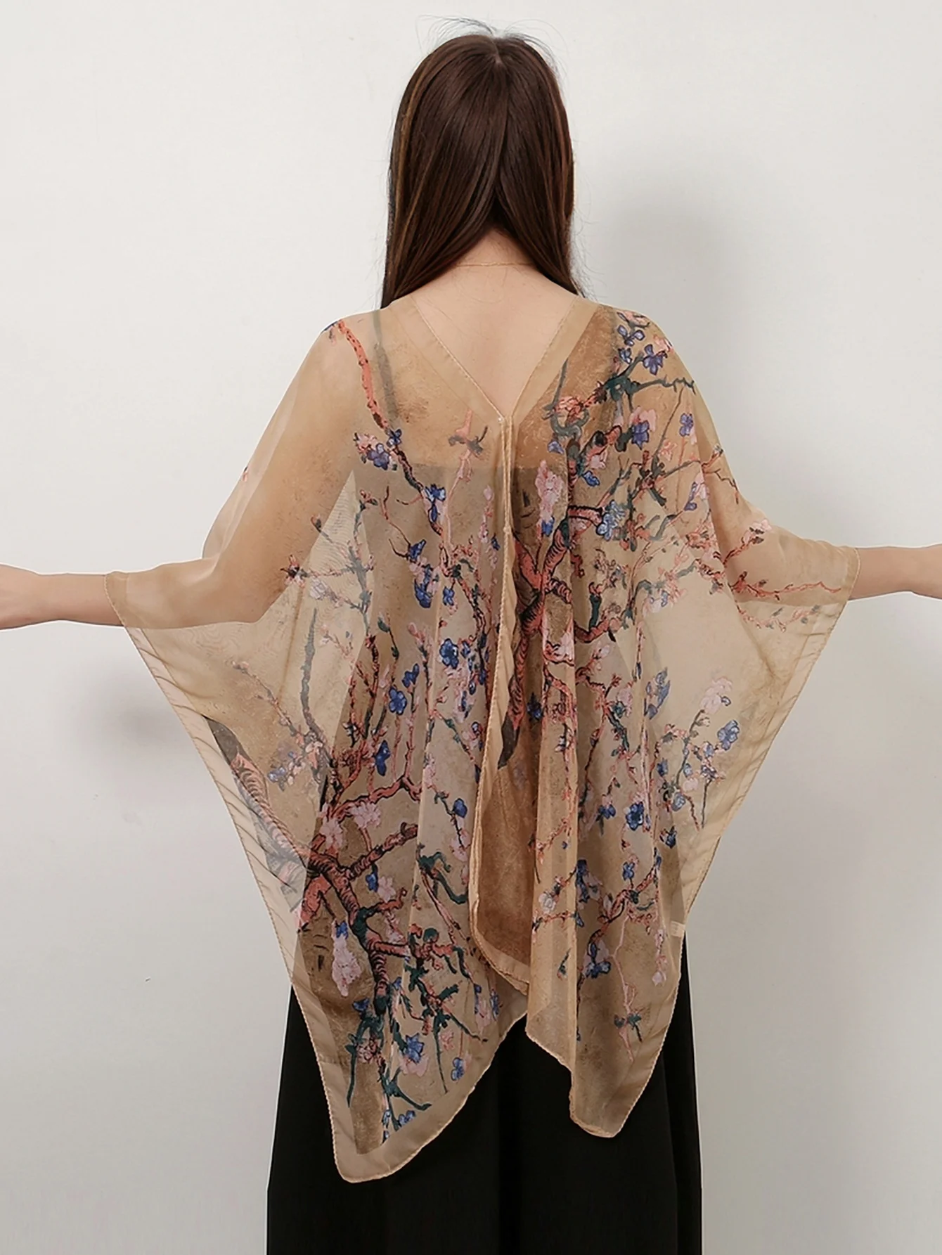 Шаль из шифона с цветочным принтом 150x100 см