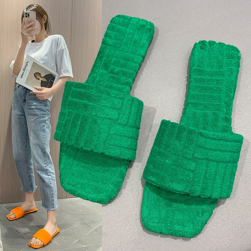 

Warm Towel Pattern Slippers Women New Embossed Cotton Drag Home All-match Sandals Candy Color Slippers Furry Slides for Women