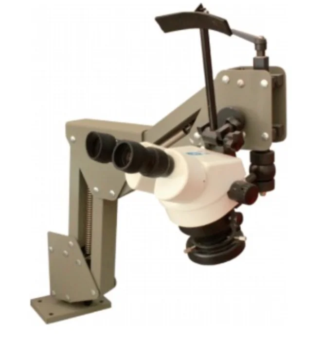 Flexible arm zoom stereo microscope