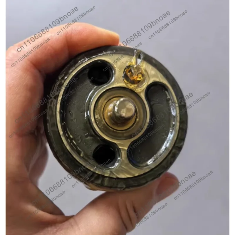 Фото Игольчатый клапан RT72-84C, 0103-1132, T.S.-T250*TFN-9AHST*N1.6*H1L №2