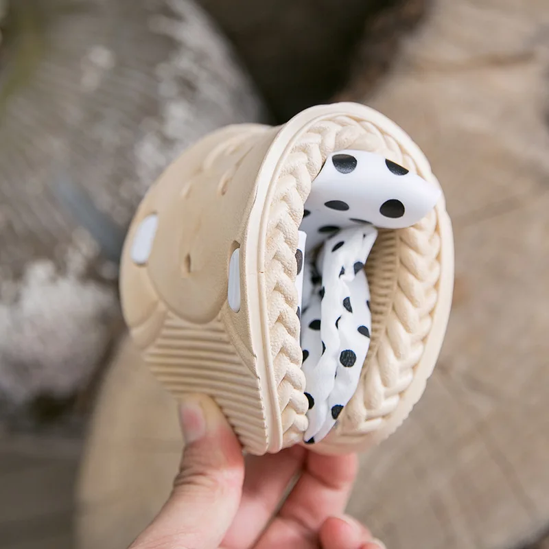 2022 new spring and summer sandals and slippers for women to wear fashion Korean version of the bow net red ladies non-slip slip