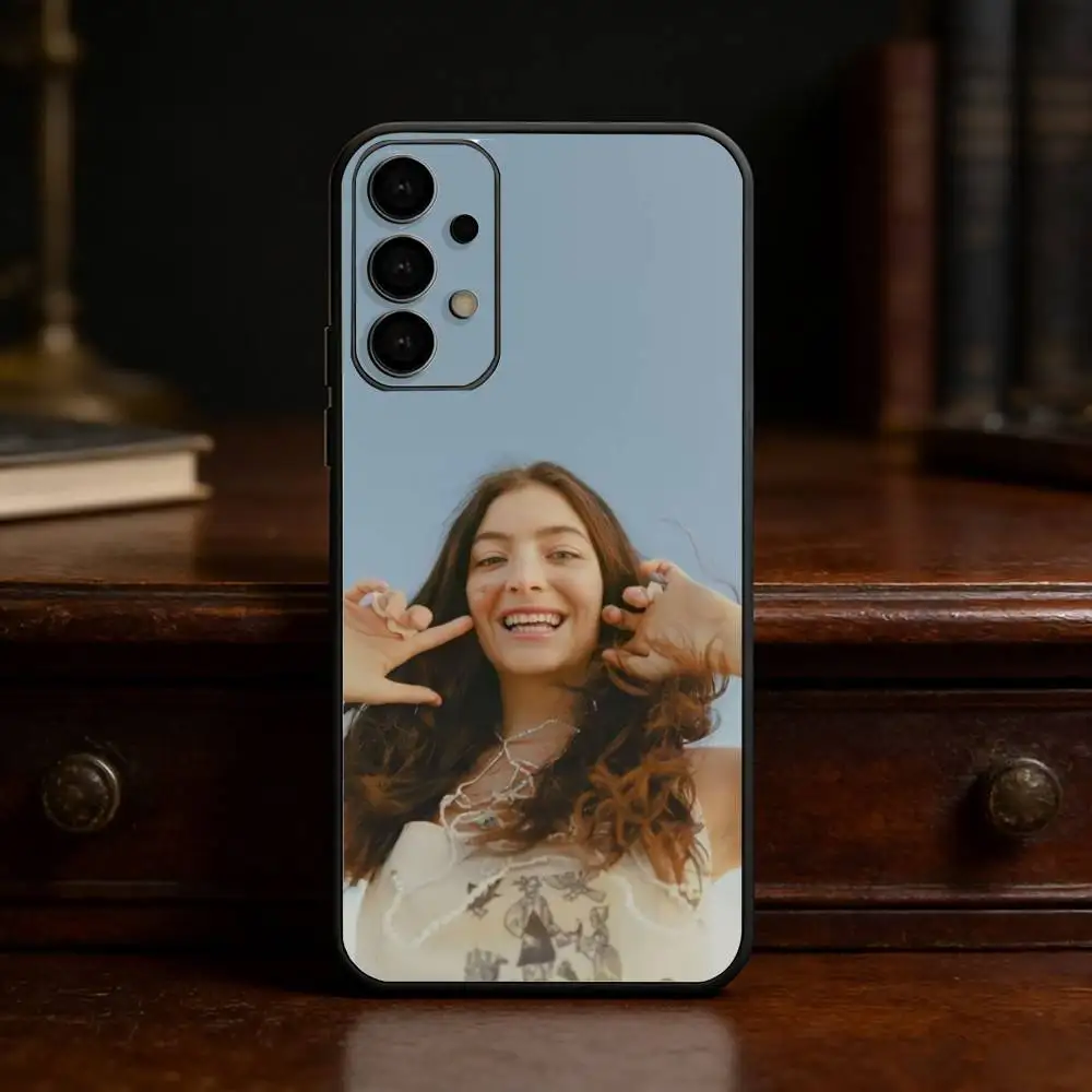 Чехол L-Lorde Pure Heroine Virgi для Samsung S25,24,21,22,23,30,Ultra,20,Plus,Fe,Lite,Note, мягкий, черный (art.: 3920da2fc260d) - 3920da2fc260d