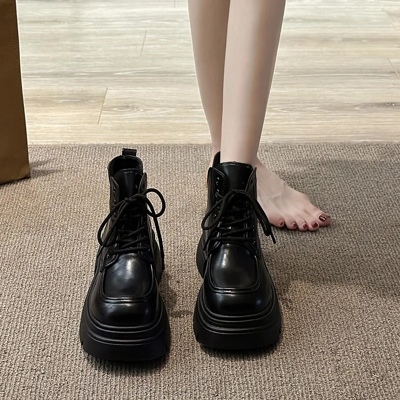 Женские ботинки с перекрестной шнуровкой ботильоны круглым носком и боковой