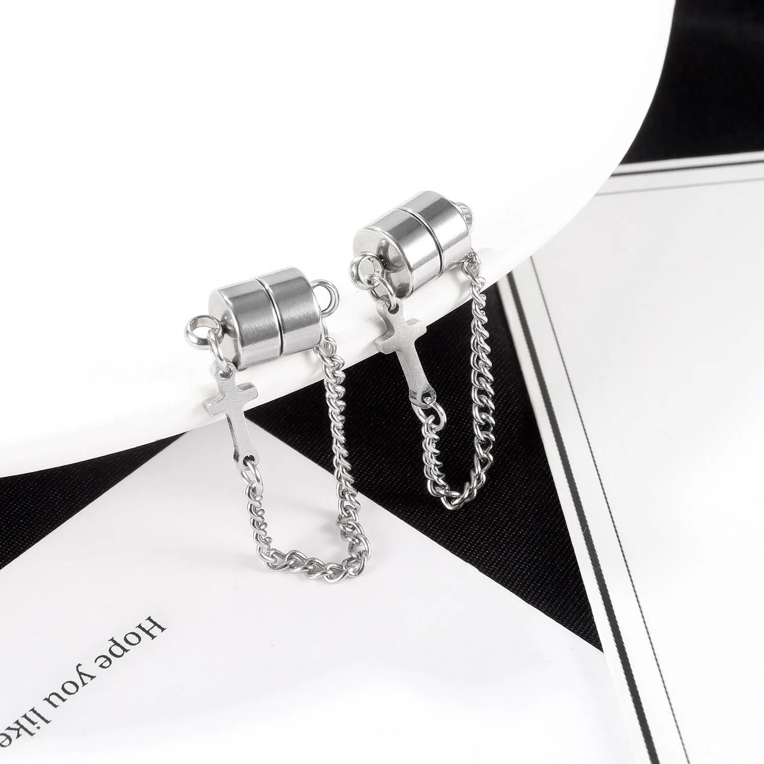 Ornament Korean Personal Influencer Hip Hop Style Non-Pierced Stainless Steel Chain Cross Ear Clip