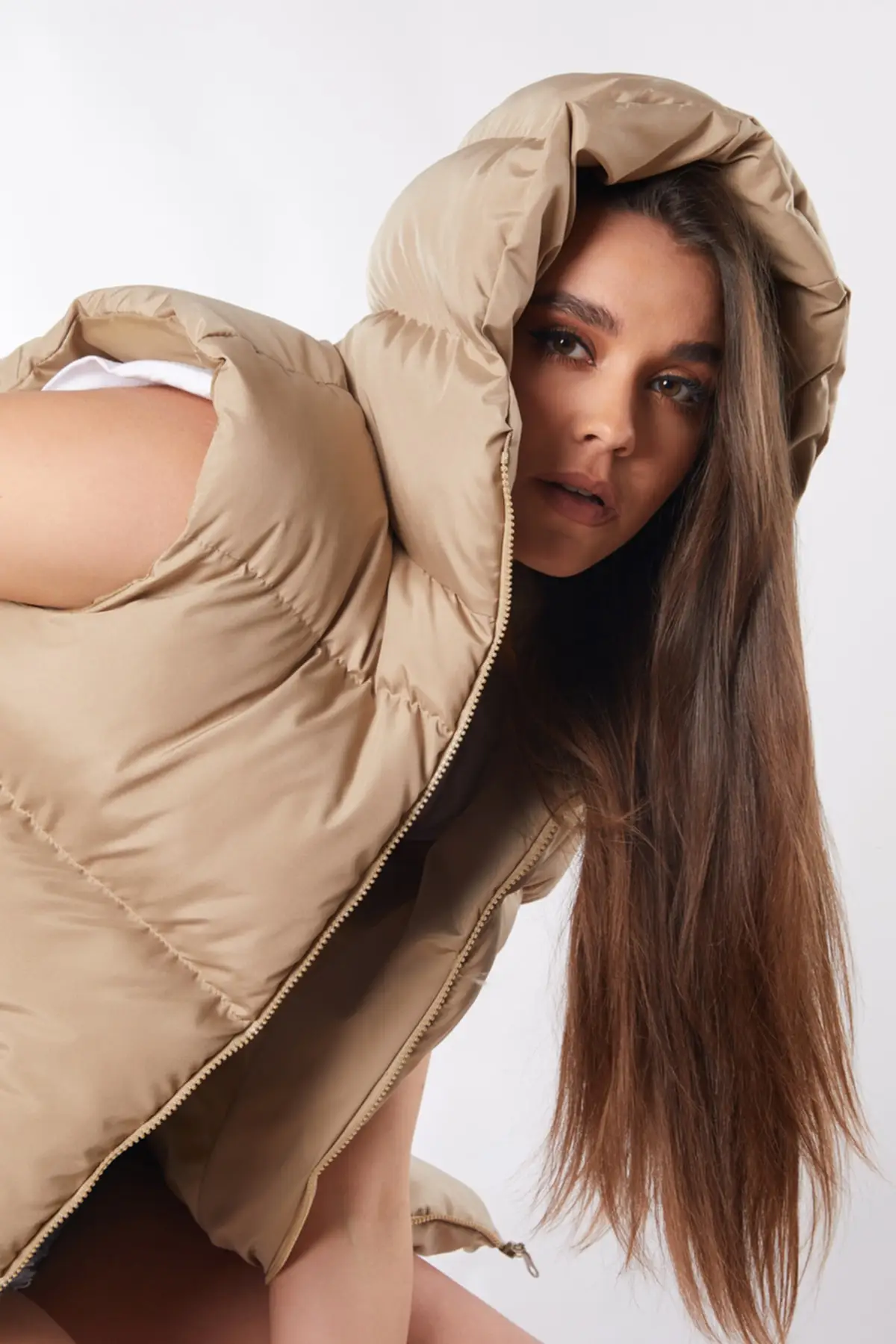 Женский стеганый надувной жилет с фибровым наполнителем стильная и доступная