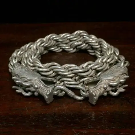 

Collectible China Antique Tibet Silver Handwork Auspicious Dragon Necklace