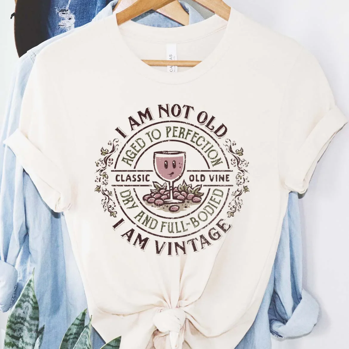 

Футболка женская универсальная с коротким рукавом, Повседневная рубашка с принтом Винных Бокалов, с надписью, летний трендовый принт, с коротким рукавом