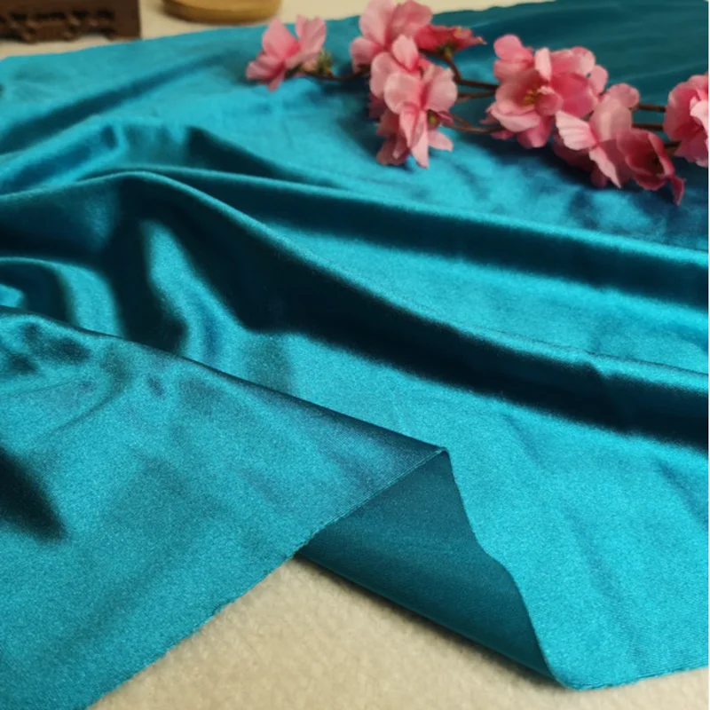 Яркая блестящая стрейчевая атласная ткань спандекс лайкра для танцевальных