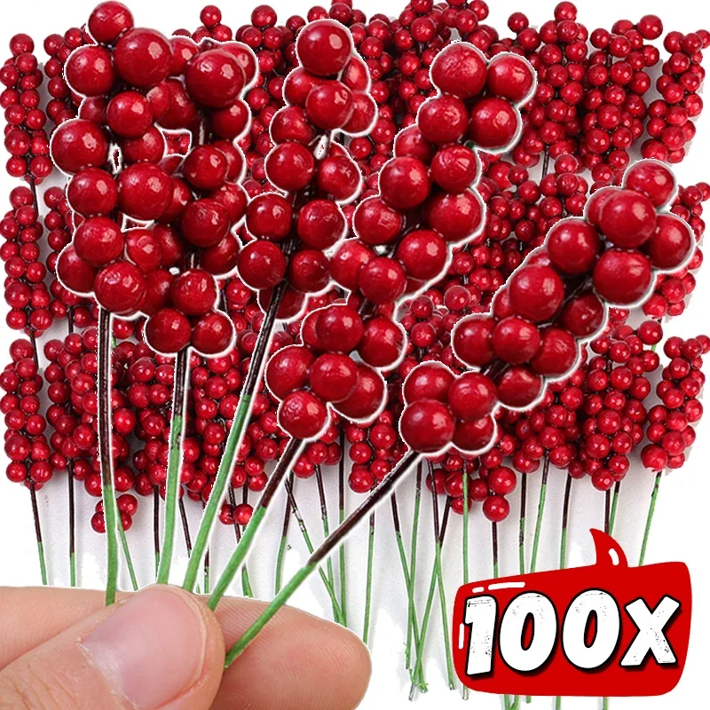 Искусственные красные падуба с тычинками