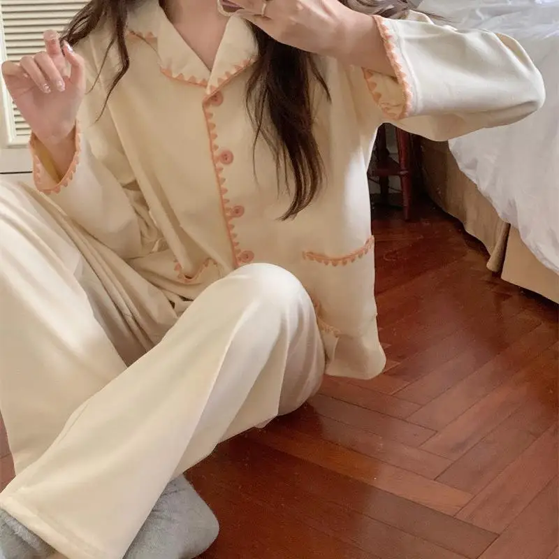 Queen MKER осенне-зимние новые мягкие бархатные пижамы женские удобные кардиганы с