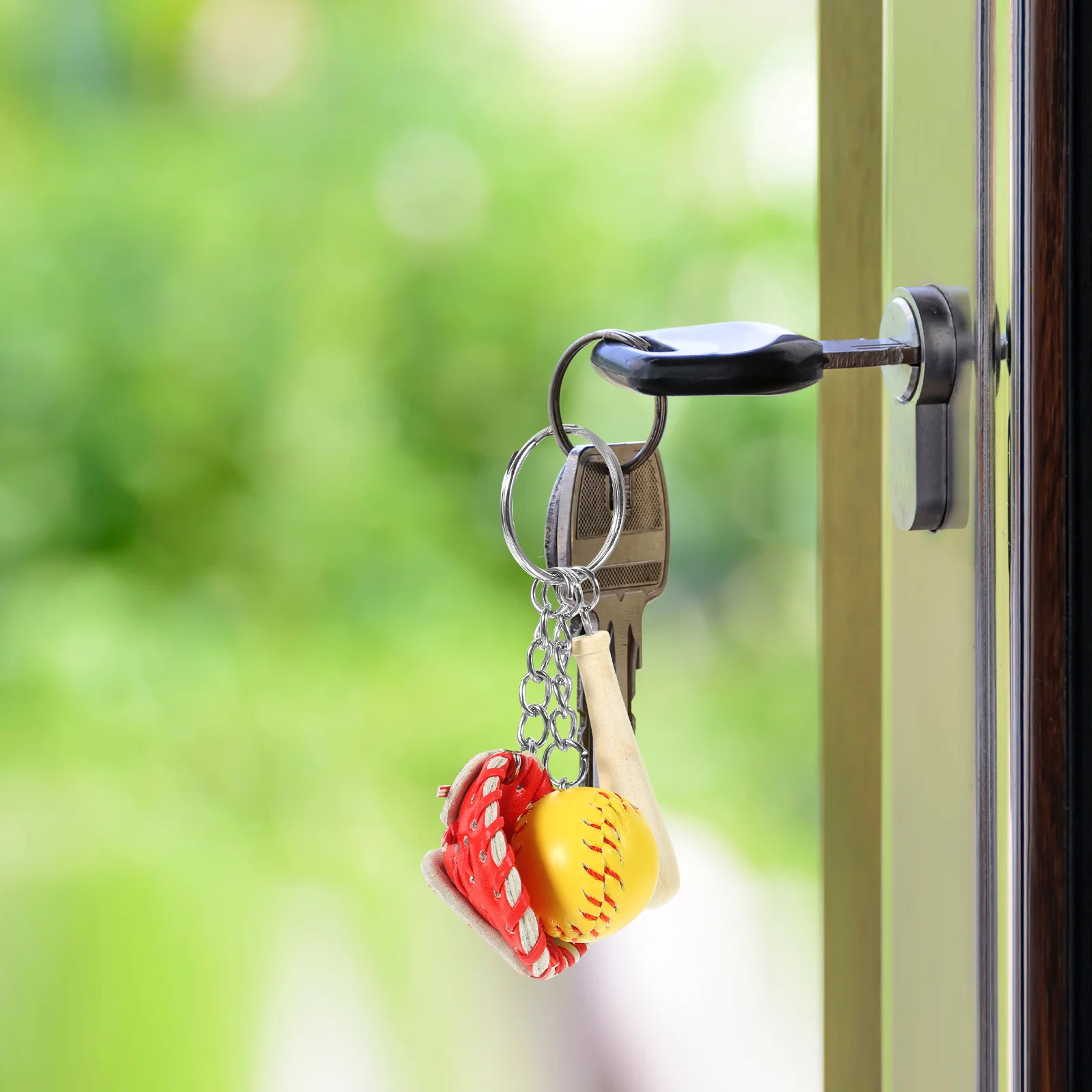 Рисунок 5 - декоративные брелки для ключей