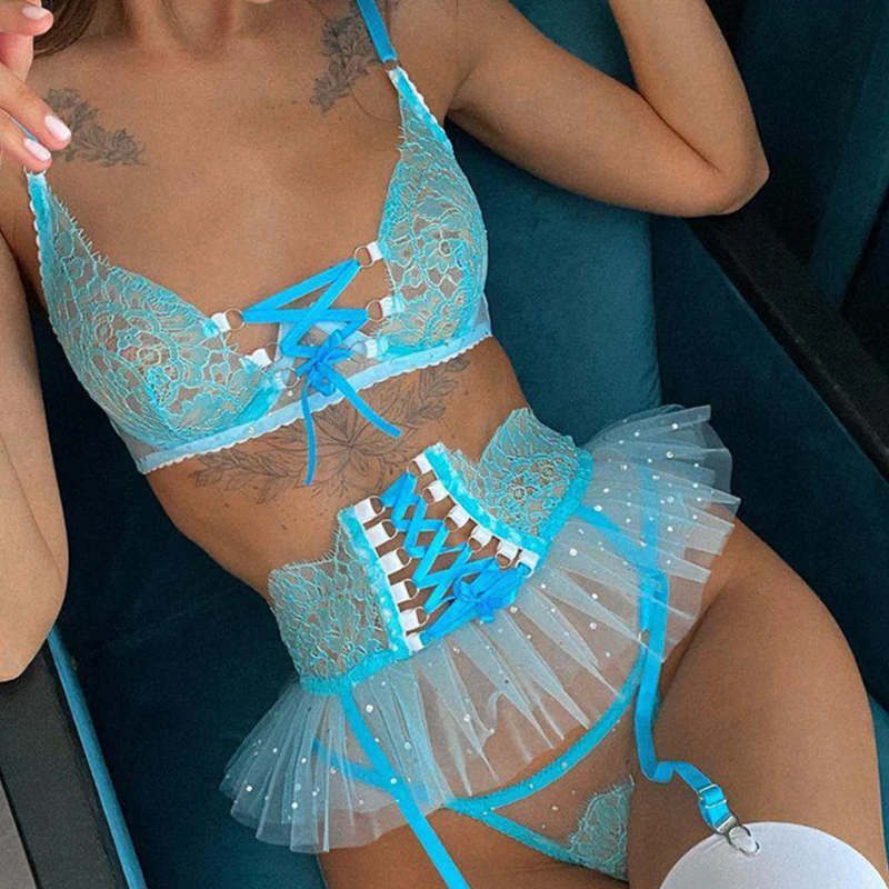 

Кружевной чувственный женский экзотический комплект с рюшами, нижнее белье, бандаж, прозрачный бюстгальтер, 3 предмета, блестящее прозрачное красивое нижнее белье