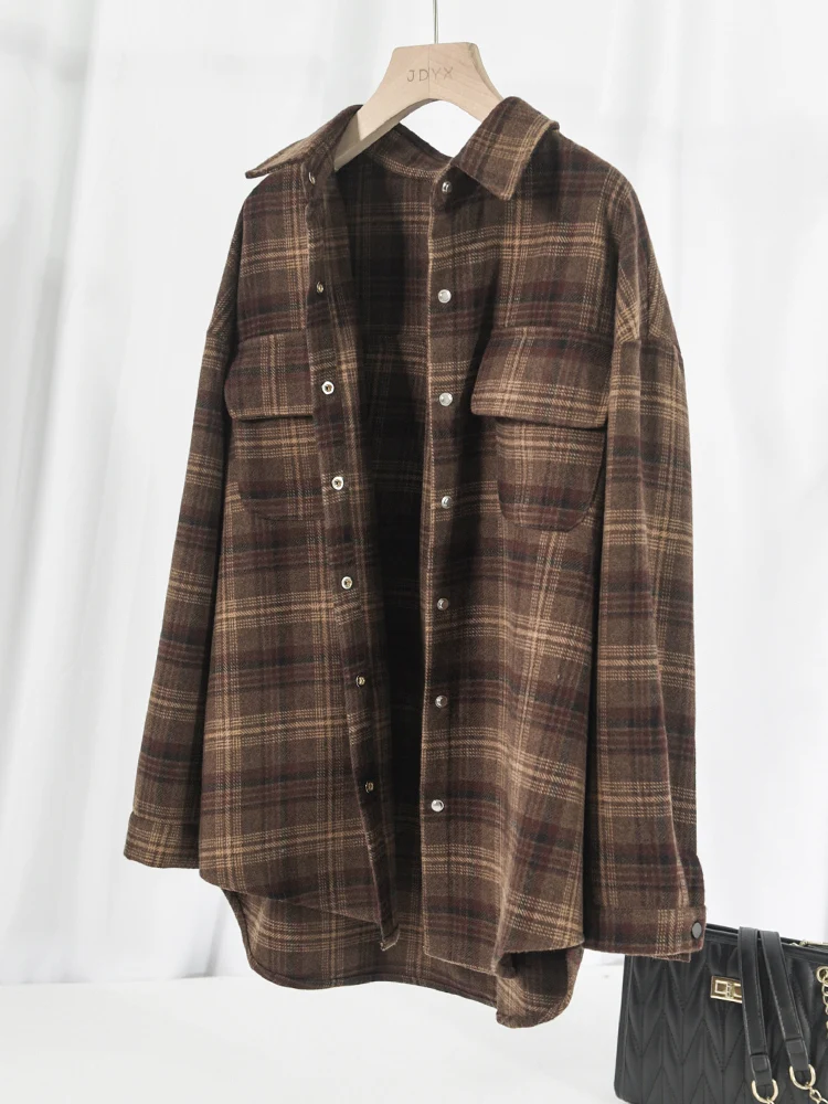 Шерстяные клетчатые рубашки кофейного цвета. Женское пальто на осень и зиму.