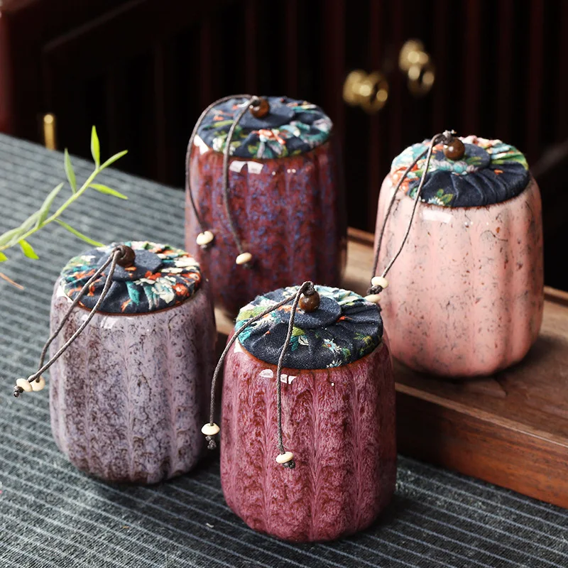

Small-Sized Ceramic Pet Cremation Urns - Delicate Memorabilia for Your Precious Cat or Dog