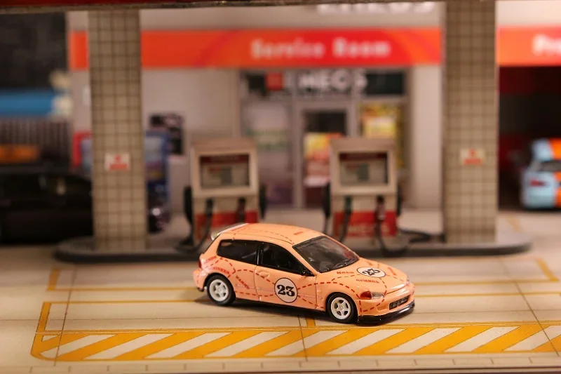 Отлитая модель автомобиля SW 1:64 EG6 PinkPIG
