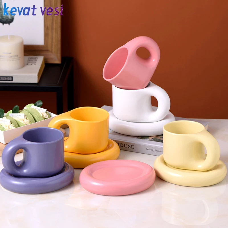 

Creative Ceramic Cup Nordic Simple Coffee Cup Saucer Set Round Ears Handle Water Mug Office Desktop Afternoon Tea Milk Cups