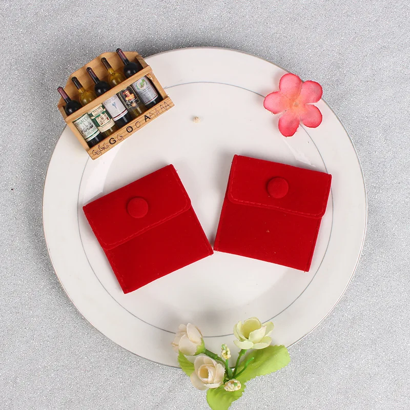 50pcs Personalized Logo Microfiber Jewelry Gift Pouch Velvet Snap Button Rings Earrings Packaging Organizer Wedding Favors Bag