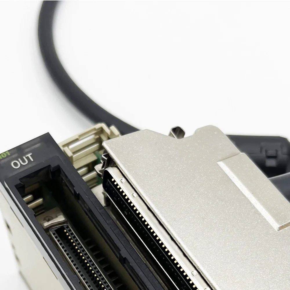 CS1W-CN313 CS1W-CN713 CS1W-CN223 CS1W-CN323 CS1W-CN523 для соединительного кабеля расширения серии ПЛК