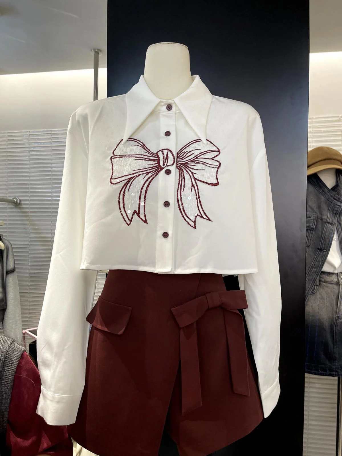 Новинка 2024 милая женская рубашка с вышивкой и блестками на раннюю осень изящный